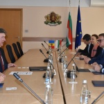 Възможностите за разширяване на икономическото сътрудничество обсъдиха министър Дилов и посланикът на Молдова у нас