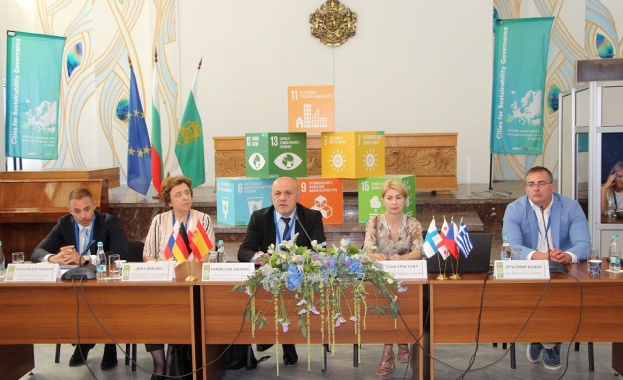 Дора Янкова: Над 4 млрд. лв. ще бъдат инвестирани в енергийна ефективност на многофамилните жилищни сгради в страната до края на 2029 г.