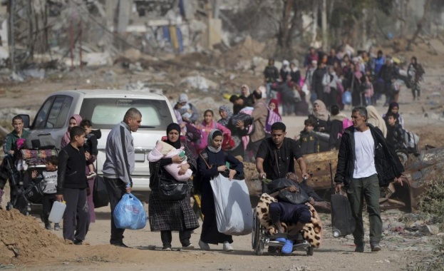 Стотици палестински семейства се евакуират от северната част на Ивицата Газа