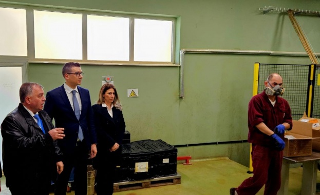 Министър Дилов: Активно работим за модернизацията на ВМЗ и за осигуряване на устойчиви работни места с по-високи възнаграждения