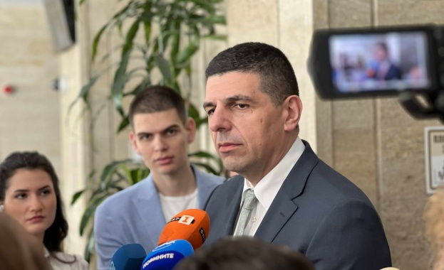 ПП-ДБ: Искаме изслушване на премиера и енергийния министър