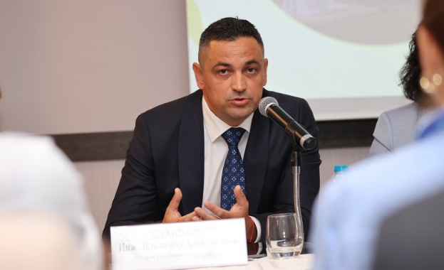 Кметът на Община Етрополе инж Владимир Александров беше гост в