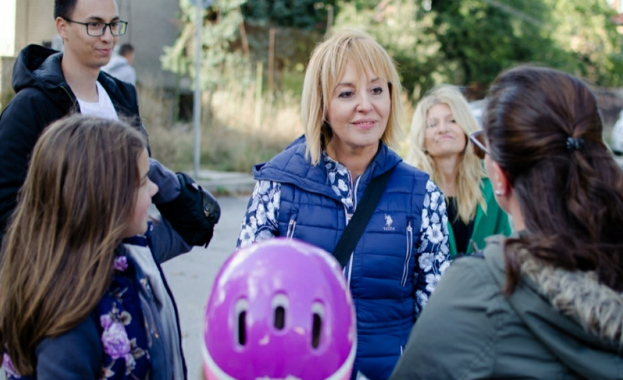 Манолова: Гласовете на БСП бяха решаващи за избора на кандидатката за омбудсман на ГЕРБ, ДПС-Ново начало и ИТН