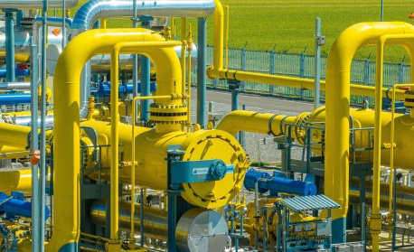 Ройтерс: Ниските запаси от газ в Европа засилват икономическия и политически натиск върху европейските правителства