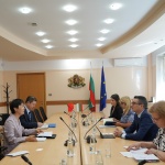 Министър Дилов и посланикът на Китай обсъдиха възможностите за насърчаване на двустранната търговия