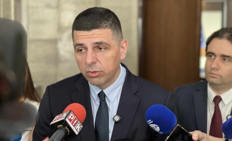 Ивайло Мирчев: Борисов или да отговаря, или да се оттегли