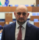 Д-р Иван Ибришимов: Само достойното заплащане и уважение към труда на медиците може да ги задържи в България