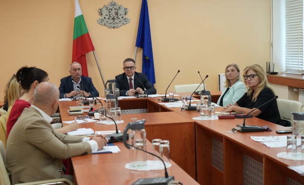 Зам.-министър Барбалов: Бизнесът е истинският работодател на търговските аташета зад граница