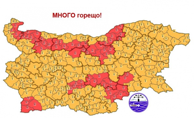 Червен код за екстремни горещини в събота
