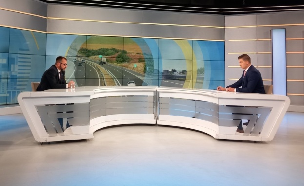 Утре ще бъде пуснато движението при виадуктите преди тунел Витиня