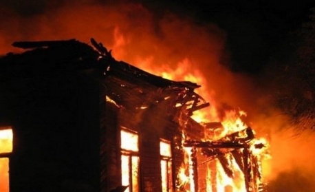 Мъж на 74 години е загинал при пожар в София