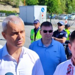 Костадинов подкрепя протестиращите на "Маказа" срещу полицейски кордон