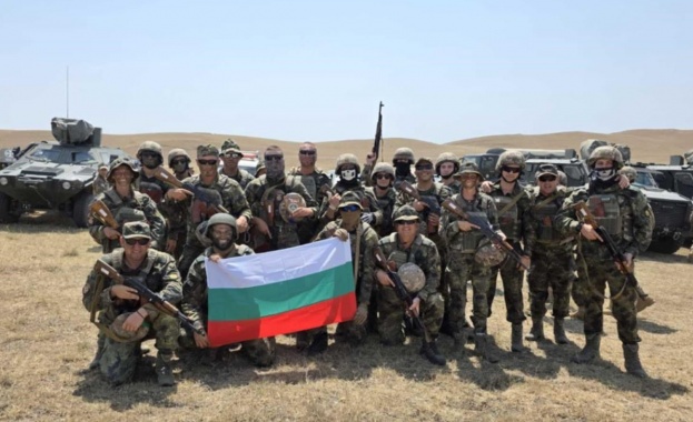 Лекопехотен взвод от 2 ра Тунджанска механизирана бригада завърши вечра на