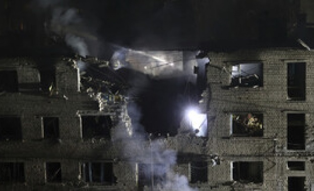 Трусът с магнитуд 6 1 край Балъкесир разруши 16 сгради
Един човек