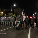 Нови сблъсъци в Белград, десетки пострадаха