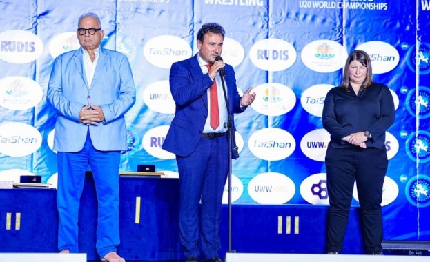 Заместник министърът на младежта и спорта Димитър Георгиев даде старта на