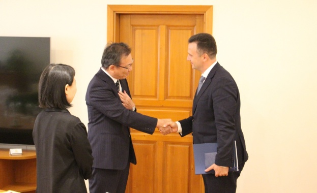 Министърът на енергетиката Жечо Станков се срещна с посланика на