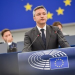 Вигенин: Новите правила за произхода на меда на европейския пазар защитават и потребителите, и производителите