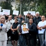 Протест в Русе след смъртта на 21-годишна родилка: Близките обвиняват лекарите в небрежност