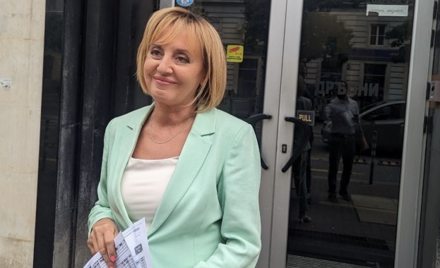 Изправи се БГ призовават председателя на КЕВР Пламен Младеновски да не