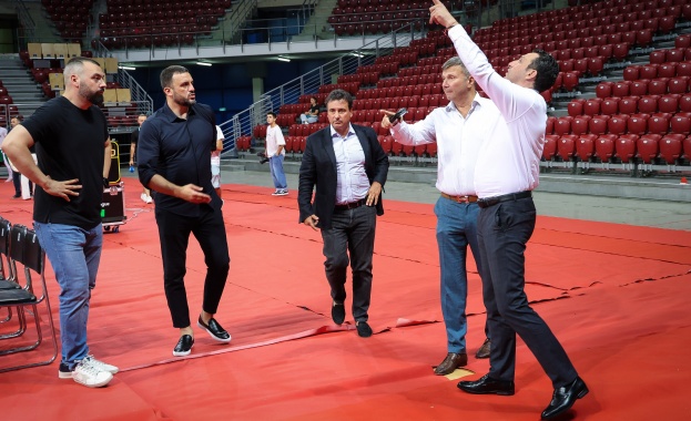 Министърът на младежта и спорта инспектира Арена 8888 София за