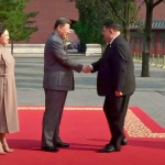 Атанас Зафиров присъства на военния парад в Пекин и проведе разговор с президента Си Дзинпин