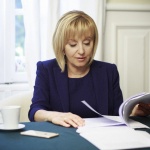 Манолова: Призовавам правителството да изтегли законопроекта за ВиК и въвежданата с него такса водомер