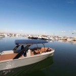 Първата серийна българска електрическа яхта с премиера в Кан