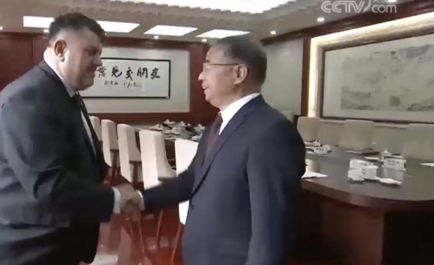 В рамките на визитата в Китай председателят на Националния съвет