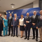 Доц. д-р Милена Ангелова модерира третата среща от Националната кампания за въвеждане на еврото