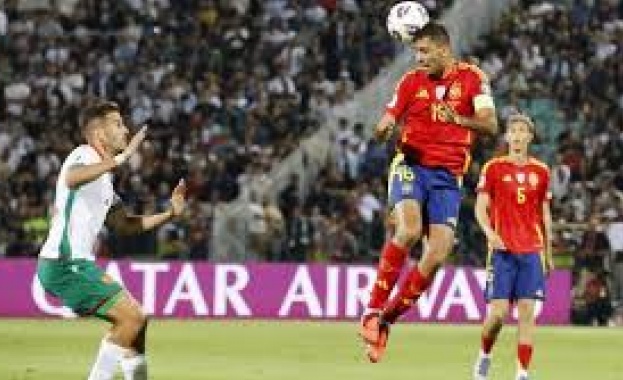 България отстъпи срещу Испания с 0 3 на старта на световните