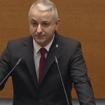 Ангел Янчев: Държавата трябва да спре “Кроношпан”, чистият въздух е право, а не привилегия 