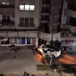Кола се вряза във вход на жилищен блок в Асеновград