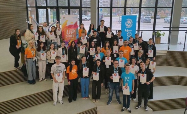 Младежи от Перник отварят вратата на първата ескейп стая срещу