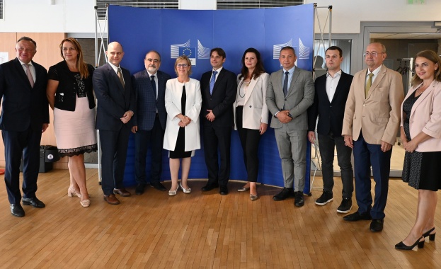 Асоциация на организациите на българските работодатели АОБР и комисарят за