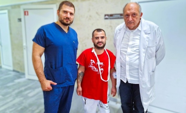 33 годишен мъж с рядко генетично заболяване проявяващо се с множество