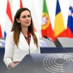 Евродепутат от „Възраждане“ алармира за катастрофалния общ дълг: 15-20% от бюджета на ЕС отиват за лихви