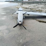 Специализиран екип от ВМС изпълни задача по разузнаване и транспортиране на летателния апарат, открит на плажа в Бургас