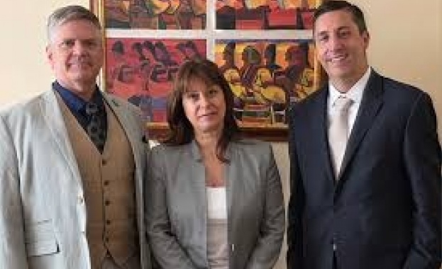 Омбудсманът Велислава Делчева днес се срещна с временно управляващия посолството