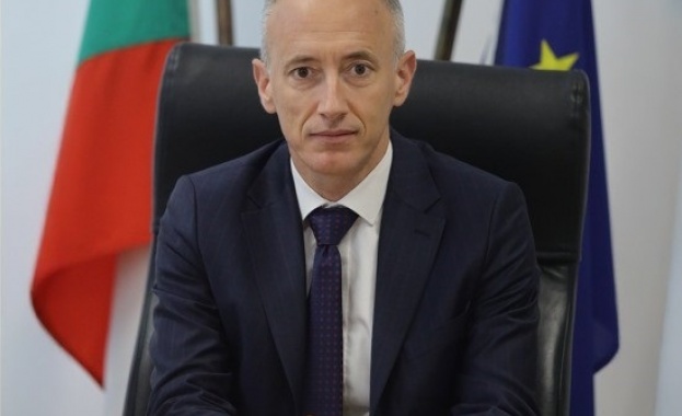 Необходима ни е национална политика за кариерно ориентиране чрез която