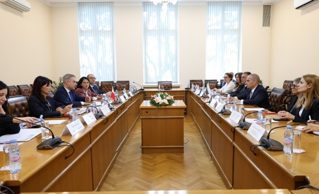 България и Полша срещат еднакви проблеми свързани с финансирането и