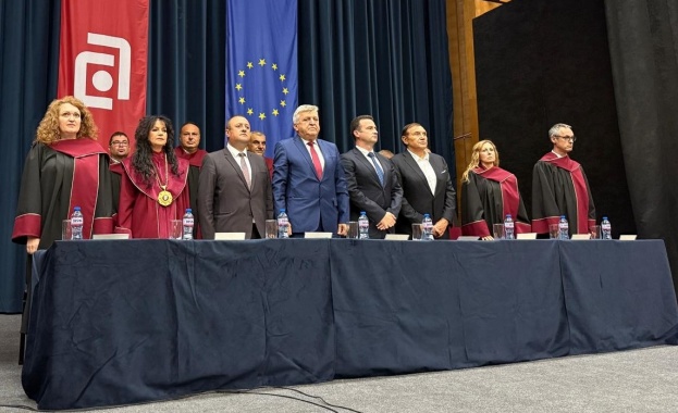 Министърът на регионалното развитие и благоустройството откри новата академична година