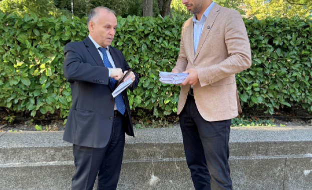 Докато се говори за завладяна държава градовете на България също