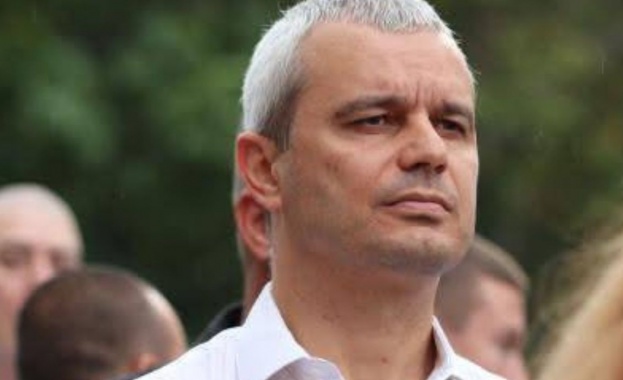 Пред Народното събрание вчера се проведе протест организиран от Възраждане