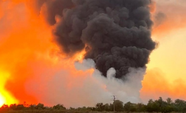 Пожарът който избухна вчера край Плевен е локализиран Около полунощ