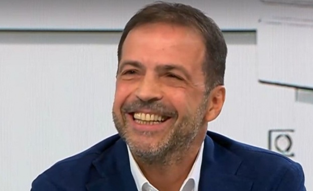 Той е светило на неврохирургията у нас и в Германия