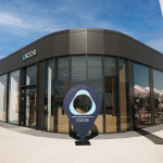 Филип Морис България представя иновативна концепция за потребителско изживяване с IQOS бутик от ново поколение