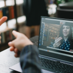 БНР обяви ново предаване и подбор за водещи на български жестов език   