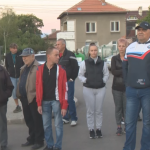 Жители на град Бухово готвят протест срещу техен съсед, който, по техни думи от години, тормози местните
