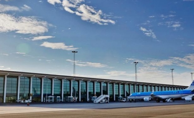 Летището на датския град Олборг е затворено заради дронове във